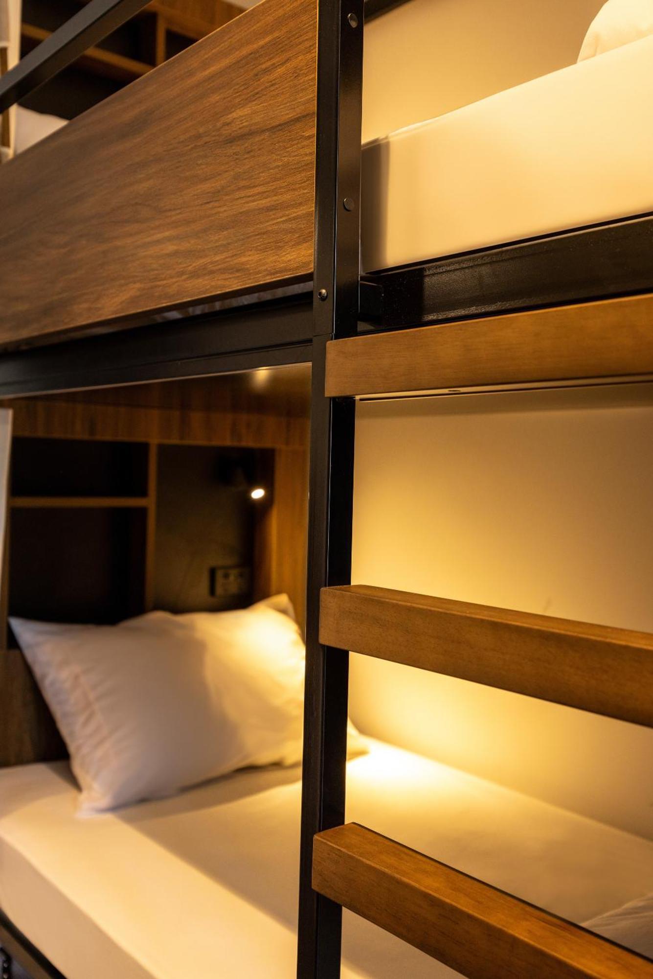 Haka House Rotorua Pansiyon Dış mekan fotoğraf A capsule hotel in Tokyo